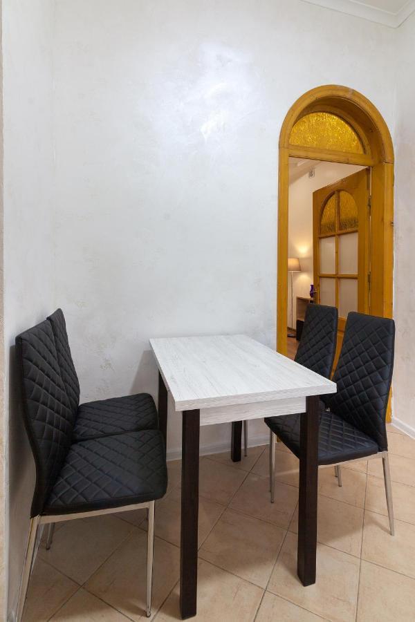 Leogrand Apartments Panteleimona Kulisha 27 Lvov Exteriér fotografie