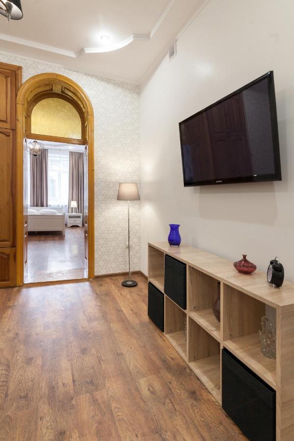 Leogrand Apartments Panteleimona Kulisha 27 Lvov Exteriér fotografie